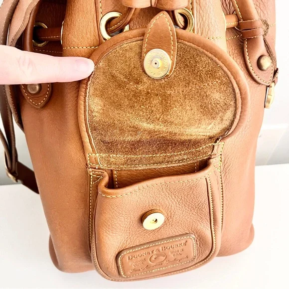Vintage Dooney & Bourke British Tan Leather Drawstring Bucket Bag - Picture 4 of 14